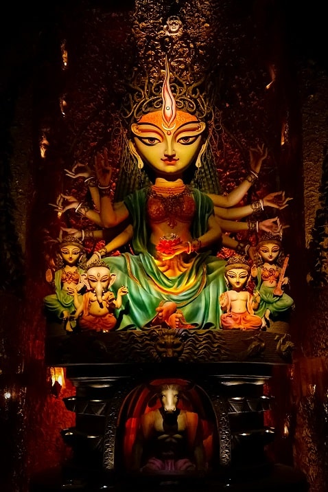 דורגה פוג'ה ונווראטרי (Durga Puja & Navratri)